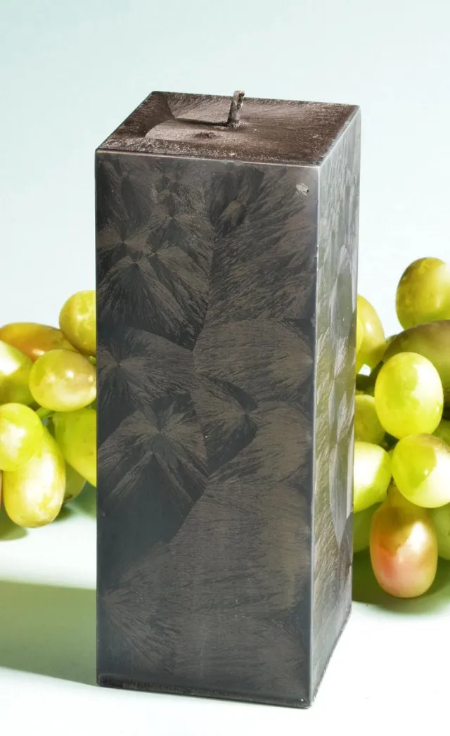 MilaNNE Candles by Milanne - Kwadrant kaars, ZWART POLYMICO, hoogte 16 cm BEKIJK VIDEO