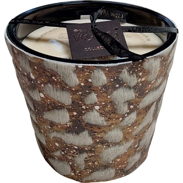 VICTORIA WITH LOVE BY PHILLINE.BE Victoria with Love kaars - Limited Gold - Medium- Geurkaars Goud