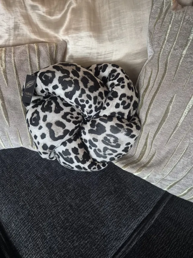 Eviva Home Deco Sierkussen - Everheart Cheetah - Beige/Bruin - Dierenprint - Luxe Design Zand / Bruin / Zwart