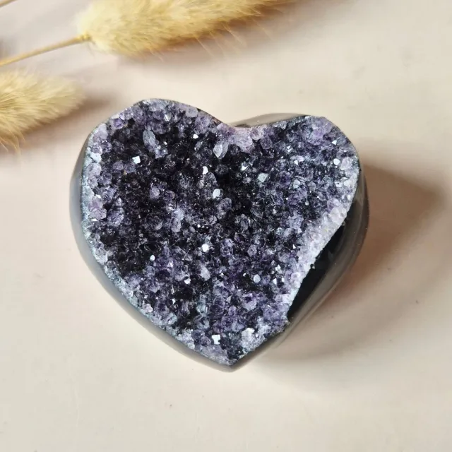 Moonlight Gemstones Amethist Druzy Hart 172g – Natuurlijk Edelsteen Hart met Sprankelende Kristallen Meerkleurig