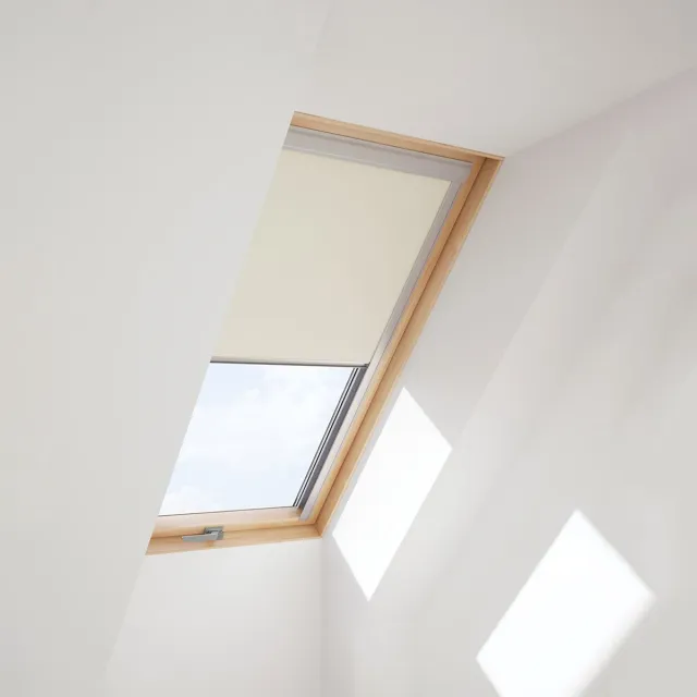 Solstro Dakraam Verduisterend Rolgordijn voor op VELUX SK06, *Beige*