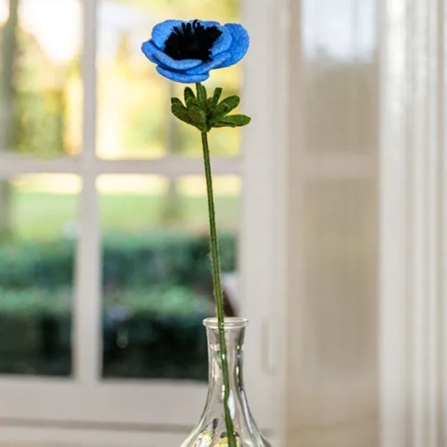 Sjaal met Verhaal Bloem Wolvilt - Anemoon Blauw - Homedeco - Handmade&Fairmade - 40cm Lichtblauw