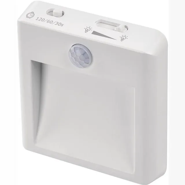 Emos LED-nachtlampje met bewegingssensor voor in het stopcontact, P3319 Wit