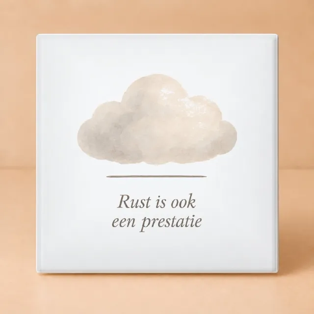 Bedruk King Rustgevende Pensioen Tegel – Inspirerende muurdecoratie met quote voor gepensioneerden en levensgenieters - 11 x 11 cm Wit