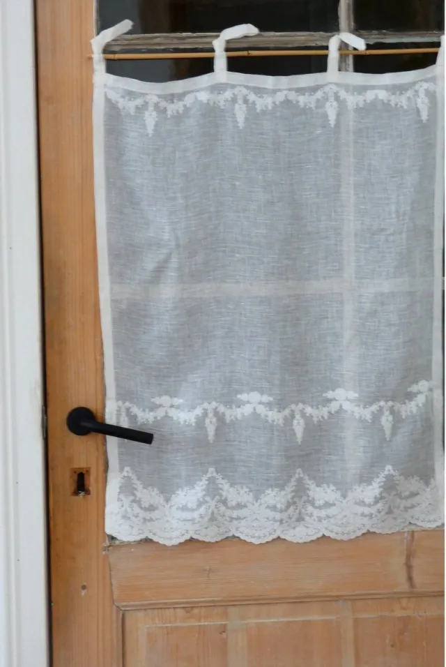 Pimlico Gordijn | Elsa - Geborduurd Linnen - geschulpte rand - 160x80 cm - Pimlico Wit
