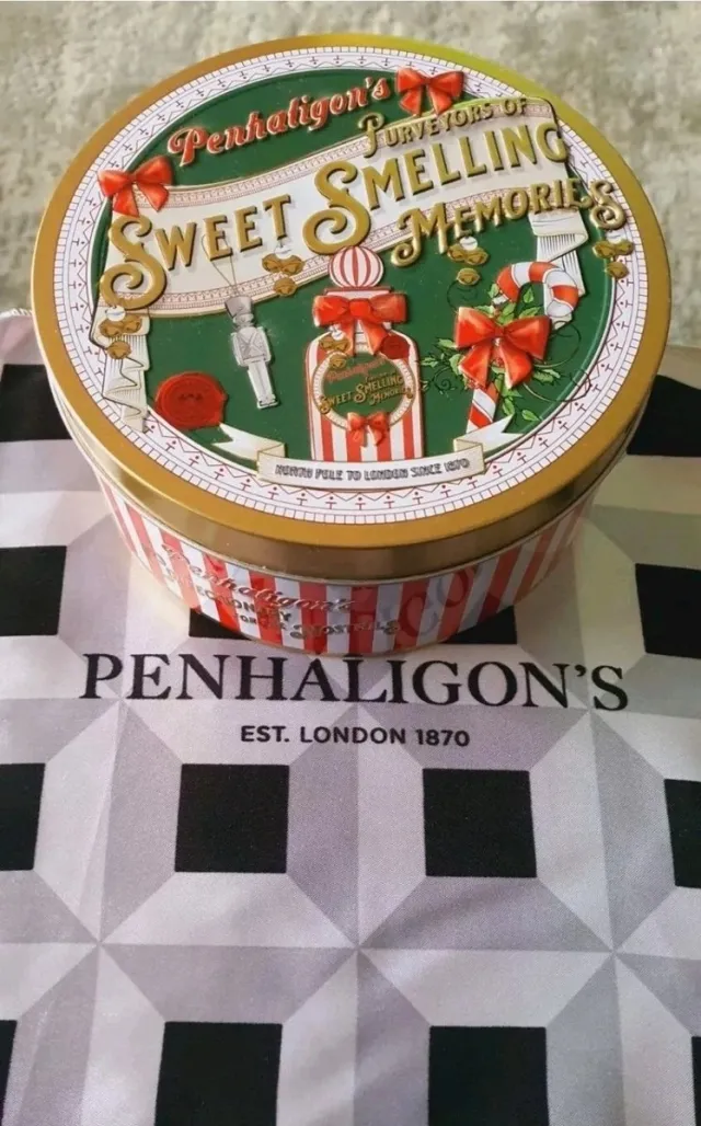 Penhaligon’s Penhaligon's Candle Geurkaarsen Collection The Nose Twitchers Set Limited Edition 4x35g zwart, blauw, groen, bruin