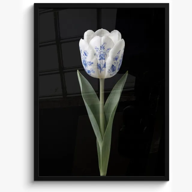 FrameYourWall Poster in lijst - Fotolijst 50x70 cm - Posters - Tulp - Patroon - Blauw - Posterlijst zwart - Decoratie - Wanddecoratie woonkamer - Muurdecoratie slaapkamer