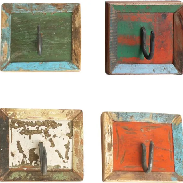 Raw Materials Scrapwood Wandkapstok – Set van 4 – Gerecycled hout Multi colour