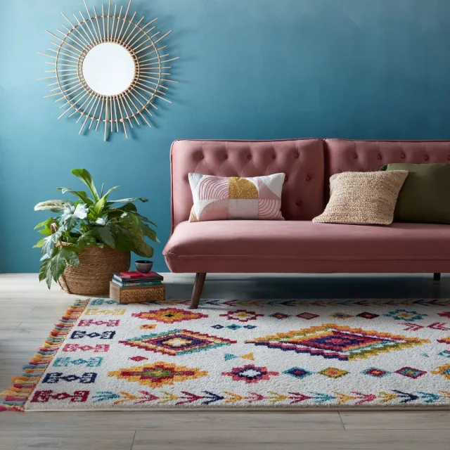 flycarpets Kleurrijk Vloerkleed - Coyote - Laagpolig - Franjes - Creme Multi