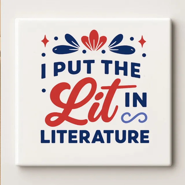 Nevolis Grappige Tegel “I Put the Lit in Literature” – 15x15cm Keramische Wanddecoratie – Humoristisch Cadeau voor Leraren, Schrijvers & Boekenliefhebbers Multi Color