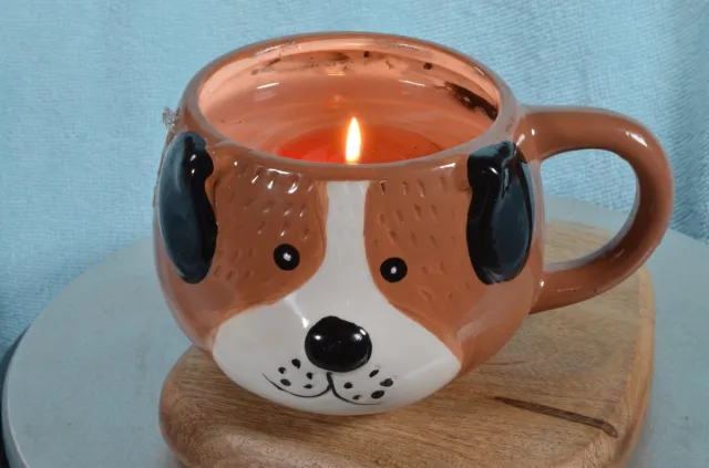 MilaNNE Gelkaars met Houten Pit Hond design - Gemaakt door Candles by Milanne - BEKIJK VIDEO Bruin