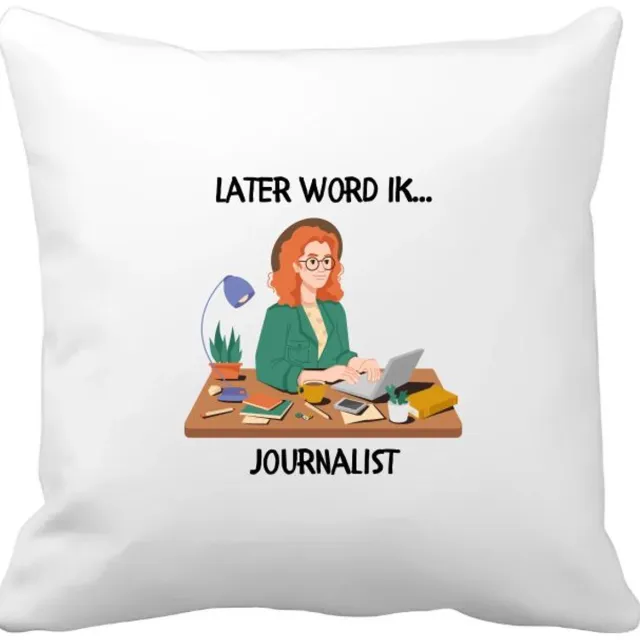 Akyol later word ik journalist Kussen hoes - Journalist - journalisten - journalist - interviewer - interviewen - analist - commentator - schrijver - analyses - sportanalist - verslagleggen - verslaggeve - journalisten - 40 bij 40 cm Multicolor