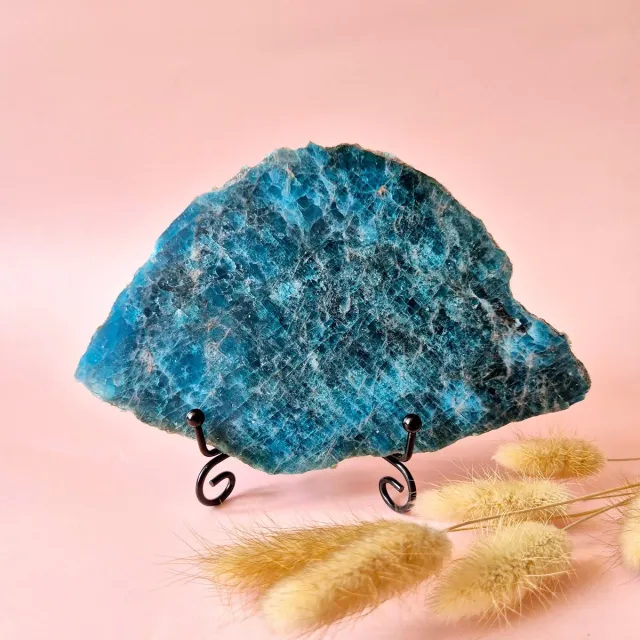 Moonlight Gemstones XXL Edelsteen Blue Apatiet Schijf op Standaard #4 331gram – Inspiratie, Helderheid & Innerlijke Kracht Meerkleurig