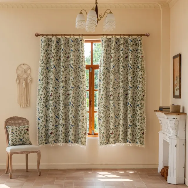 Floraweg Gordijnen in rustieke stijl met bloemen- en vogelmotieven en franjes beige