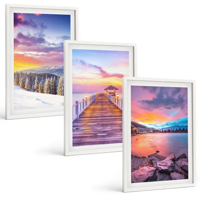 TULUP 3-Delige Schilderij Set - Winters berglandschap met een aanlegsteiger aan het meer. - 40x60 - Stijlvolle Muurdecoratie - Kantoor Witte lijst