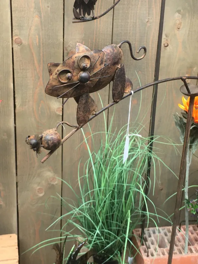 Tuin-kunst Tuinsteker - Balans kat en muis - 130 cm hoog Bruin
