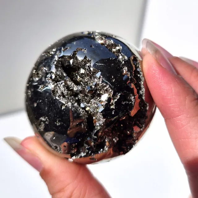 ThaleiaDesign Pyriet bol - sphere - Edelstenen - woondecoratie - mineralen en kristallen - foolsgold - goud - kubus - meditatie - healing - chakra - liefde - moederdag - valentijnsdag - interieur - spiritualiteit goud - 198