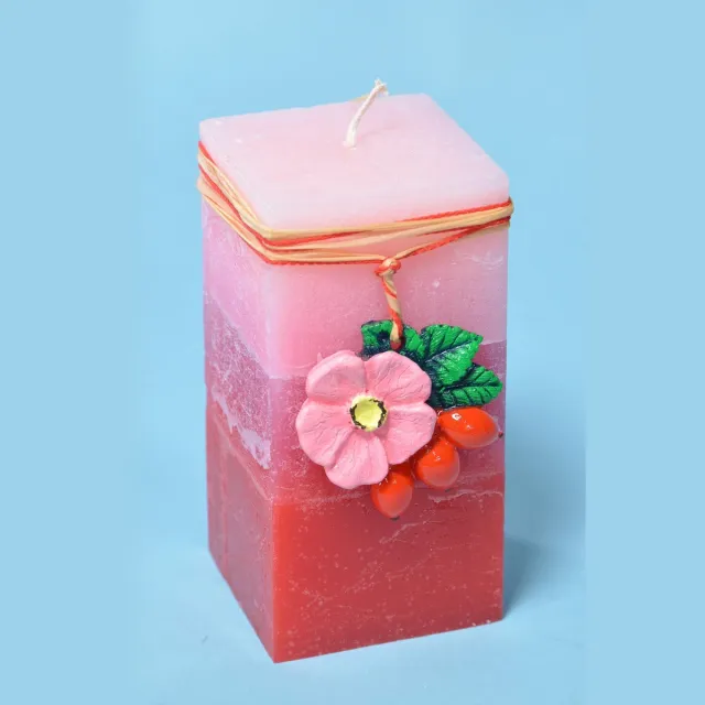 MilaNNE Wilde Rozen geurkaars rechthoek, hoogte: 14 cm Rood