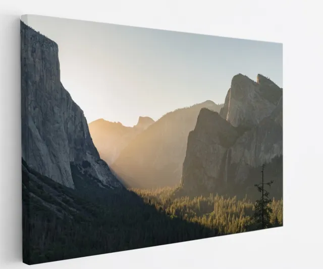Saammp Canvas Schilderij - Zon tussen de bergen - Landschap - Natuur - 40x30 - Foto op canvas - Wanddecoratie - Muurdecoratie Woonkamer - Slaapkamer decoratie - Canvas Print Multicolor