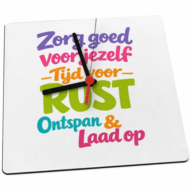 Mr Cadeautjes Klok 19 x 19 - design Een opbeurende typografische compositie voor een dagelijkse | cadeau Wit