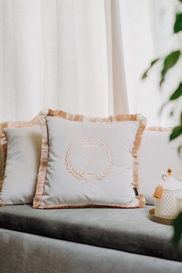 Sandra Mika Embroidered pillow / personalised pillow / monogram pillow / decorative cushion 40x 40 beige velvet letter Z
