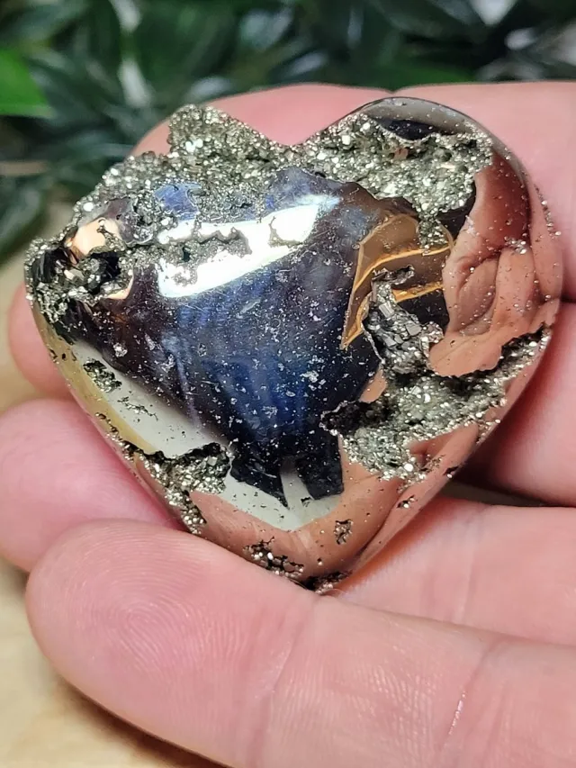 MORE 2 CHOOSE Pyriet Hart Goud