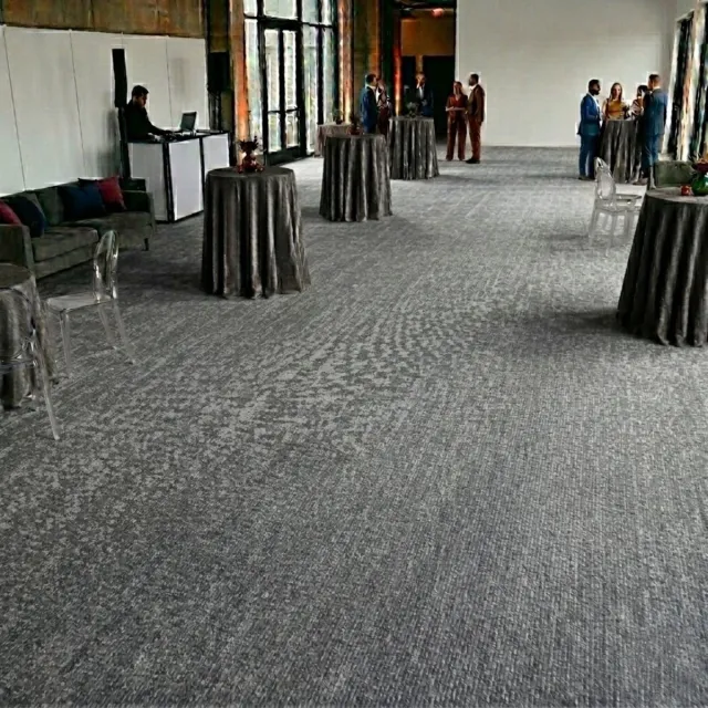 Floordirekt Op Maat Hemaakt Tapijt Sintra - Voor Evenementen & Beurzen - Onderhoudsvriendelijke Loper - Voor Beurzen & Evenementen - Grijs Gevlekt - 200 x 100 cm