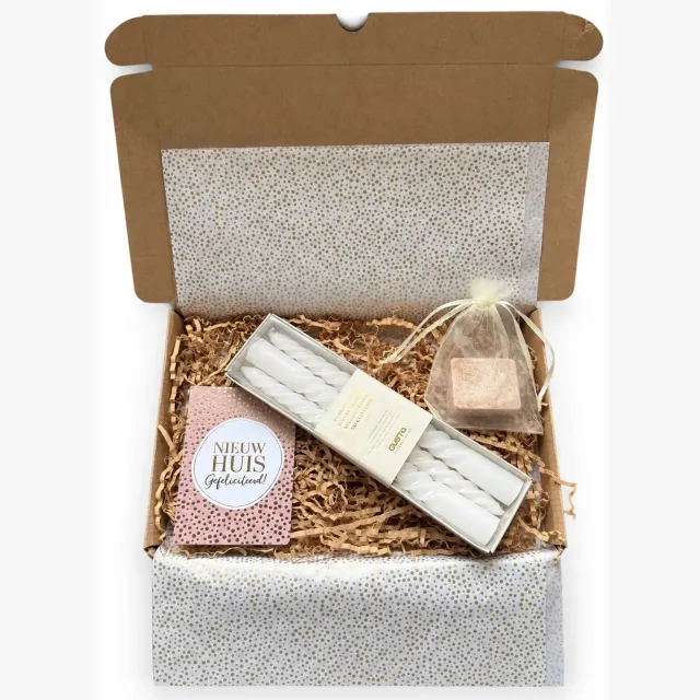 Cadeauvanjou Brievenbuscadeau Nieuw Huis - Cadeau housewarming - Cadeau nieuw huis - Origineel cadeau met wenskaartje, dinerkaarsen en geurblokje Goud