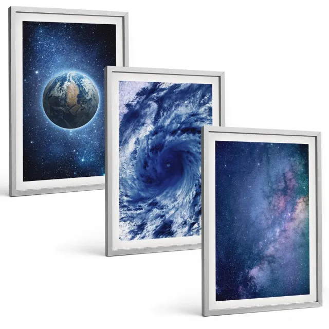 TULUP 4-Delige Schilderij Set - Aarde in een ruimtestorm en sterrenstelsel - 40 x 60 cm - Decoratieve Schilderijen - Wanddecoratie - Hal Zilveren lijst