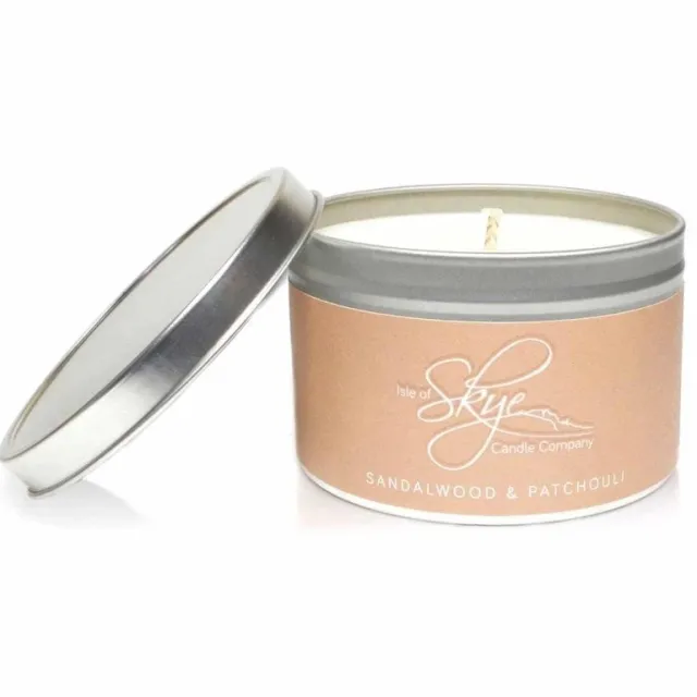 Isle of Skye Candle Company Sandelhout met een vleugje Patchouli | Travel Container | >30 uur | Soja Was | Handmade in Scotland