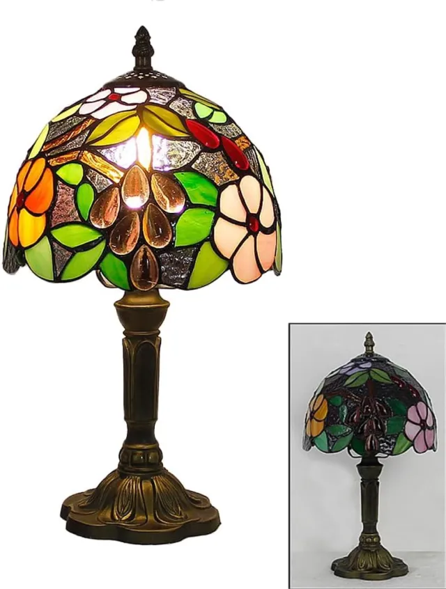 OEMG Tafellamp in Tiffany-stijl met glas-in-lood, druivenpatroon, vintage decoratieve verlichting, geschikt voor slaap-/woonkamer, handgemaakte lampenkap van glas-in-lood, kunstzinnige tafellamp. Veelkleurig