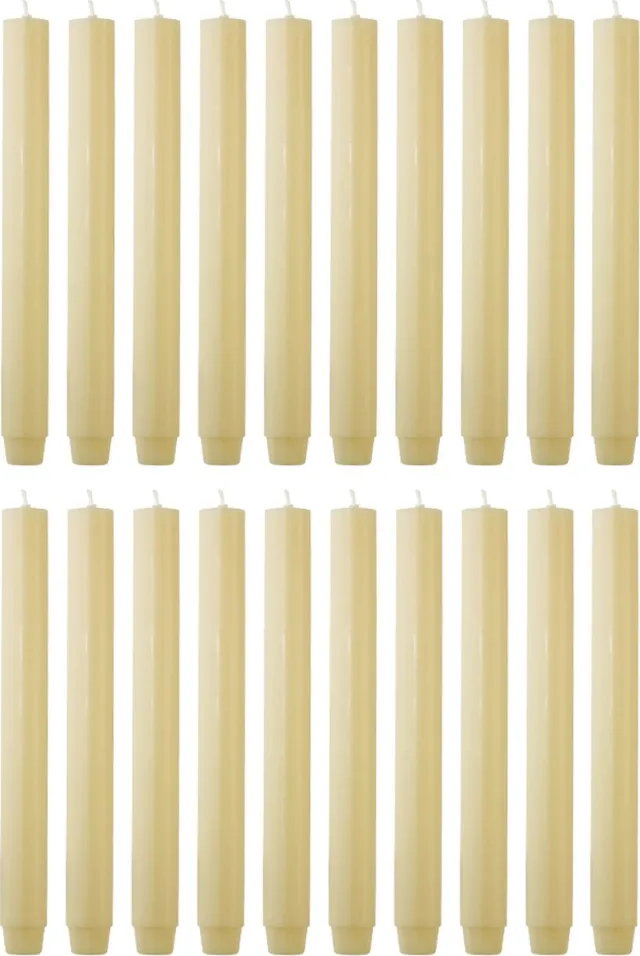 Rustik Lys dinerkaarsen pak van 20 kaarsen in de kleur Pale Banana Ø 2.6 x 30 cm Brandtijd 20 H Materiaal: 100% Oekö-tex katoenen lont, RAL gecertificeerde paraffine