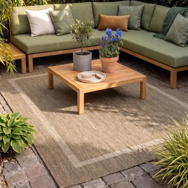 flycarpets Capri Buitentapijt - Buitenkleed - Vloerkleed Voor Binnen & Buiten - Weer en UV bestendig - Perfect voor Balkon, Terras en Serre - Bruin - 280x370 cm
