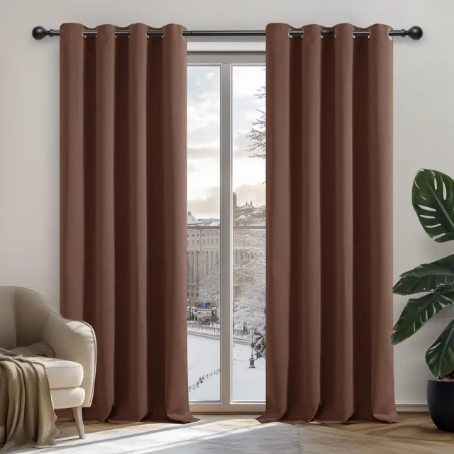 Unyqoos ® Stijlvolle Thermische Verduisteringsgordijnen met Oogjes voor Huis en Slaapkamer, 138x132 cm, Chocolade, Set van 2 bruin