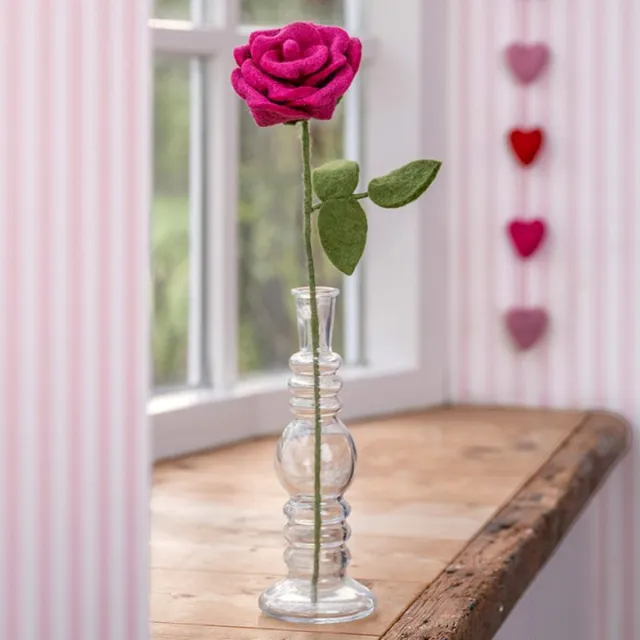 Sjaal met Verhaal Bloem Wolvilt - Roos - Fuchsia - 42cm - Duurzaam & Fairtrade Homedecoratie