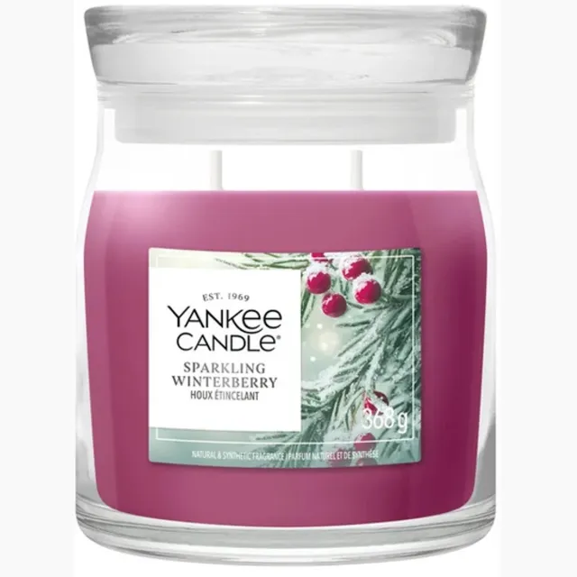 Yankee Candle Sparkling Winterberry Medium Geurkaars - 50 branduren - 2 lonten Rood