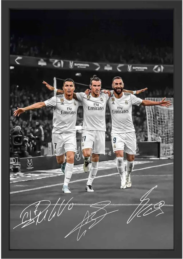 Poster Cristiano Ronaldo Gareth Bale Benzema Poster Ingelijst A3 (30x40 cm) met Zwarte Lijst – BBC Voetbal Wanddecoratie Wit
