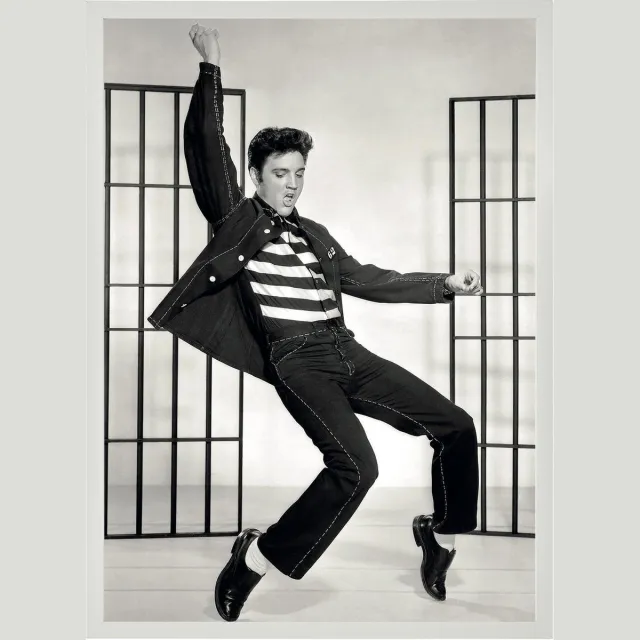 Esque Poster In Witte Lijst Elvis Presley - 1957 - King of Rock and Roll - Zwart-Wit - 70x50 cm