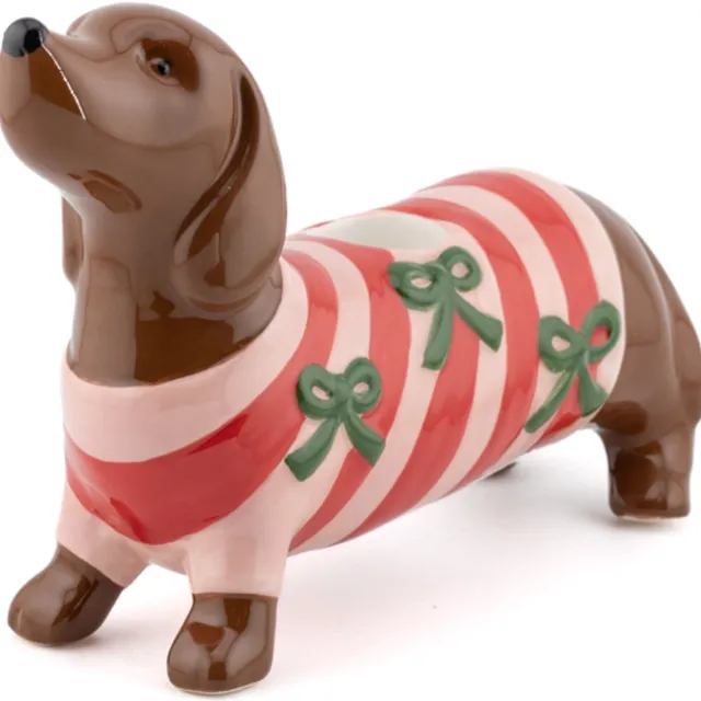 homebound by ky Aardewerk kaarsenstandaard Dachshund Bruin