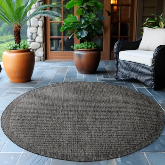 flycarpets Riza Rond Binnen & Buitenkleed Zwart - Laagpolig Tuintapijt - Kader Motief - 160 cm