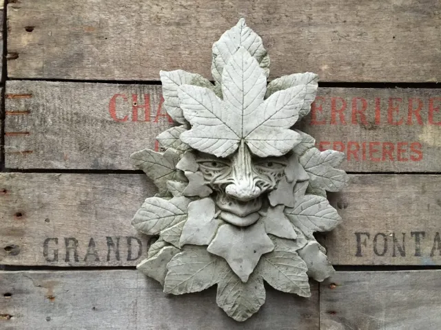 LO. Ornaments Betonnen tuinbeeld - Greenman LeafMan grijs