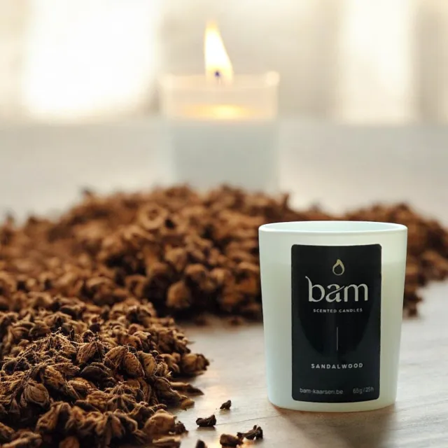 Bam Mini Sandalwood Geurkaars – Sandelhout Kaars met Houten Wiek – Vegan Geurkaars van Zonnebloemwas – 25 Branduren – Handgemaakt in België wit