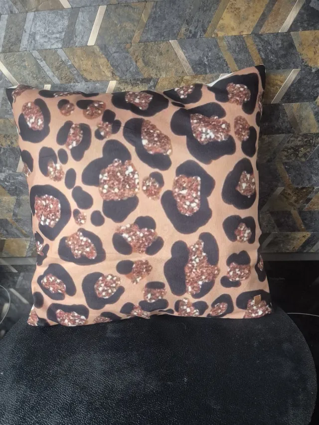 Eviva Home Deco Sierkussen Sparkle - 40x40 cm - Luxe Luipaardprint met Glitter - Glamour Interieur Bruin, Zwart, Goud, Glitter