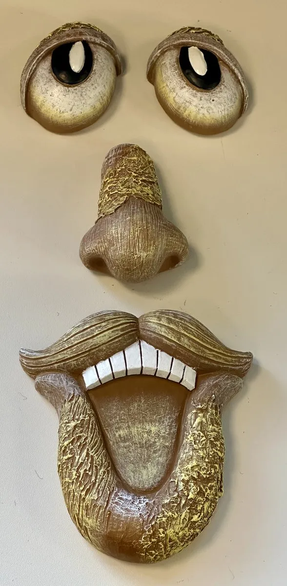 Impuls Decoratieve tuin wanddecoratie "gezicht" - meerkleurig - hoogte 30 cm - polyresin - Te plaatsen aan de wand/muur/boom - Woonaccessoires - Tuinaccessoires Meerkleurig - gezicht 3