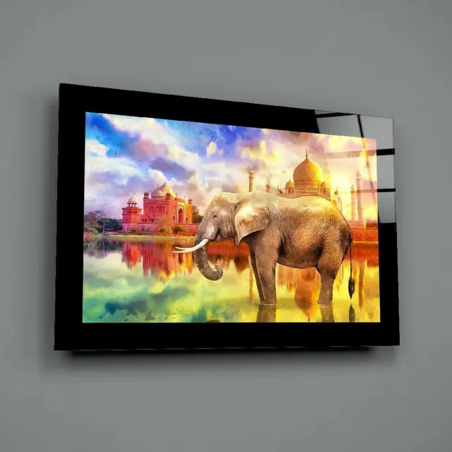 Insigne Art Glasschilderij – Gouden Paleisreflectie met Olifant – Stijlvolle Kunst aan de Muur Meerkleurig