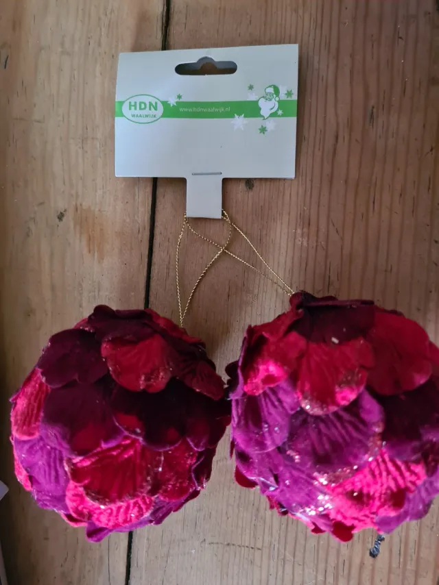 HDN Kerstballen - 2 stuks - Rood - 8cm - Kerstboom hanger - Kerst versiering - Kerst decoratie