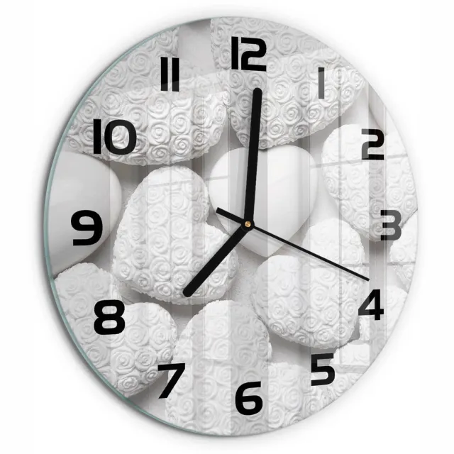 TULUP Wandklok - Witte achtergrond met hartjes Moderne Wandklok Glas - fi30 cm - Wit Wandklok Glas Decoratie - Zwarte handen - Ronde Klok - Glazen Wandklok Design - Klok Glas Met Opdruk