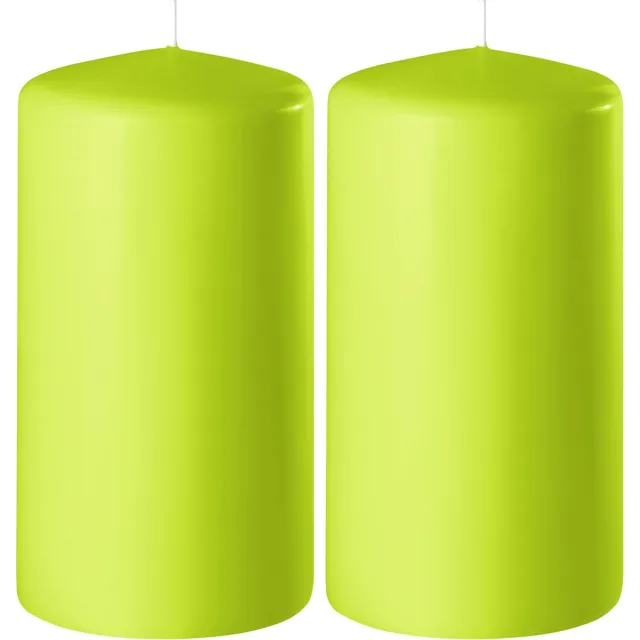 Enlightening Candles 2x Lime groene cilinderkaarsen/stompkaarsen 6 x 10 cm 36 branduren - Geurloze kaarsen lime groen - Woondecoraties