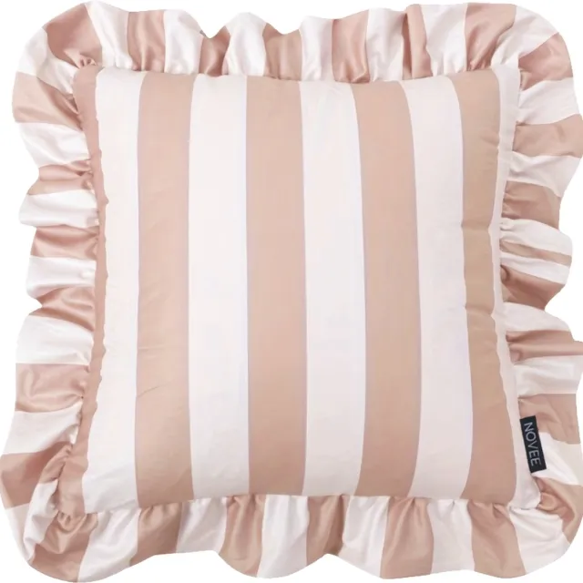 NOVÉE Sierkussen Ruffles Stripe Beige/Creme | 45x45 cm | Katoen/Polyester