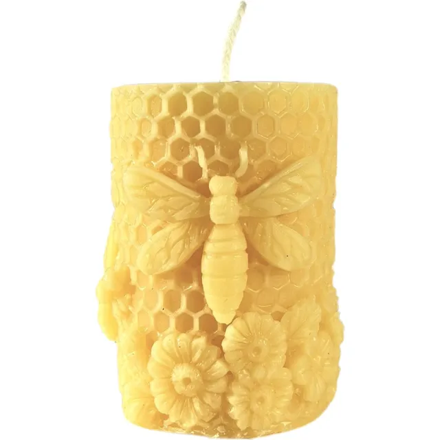 TMcreations Bijenwas Kaarsen Honingraat 7cm X 5cm - Ambachtelijke Bijenwaskaarsen - Homemade Kaarsen - Honingbij Design - 100% Natuurlijke Decoratieve Bijenwas Kaars geel
